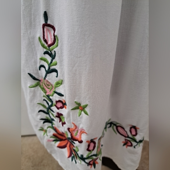 Boho Peasant Blouse With Embroidered Flowers - Picture 5 of 11